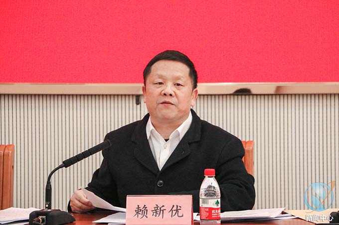 说明: E:\芬\2023.03.02 完美·官方端网站登录入口宣传思想文化工作会议 摄影：林汝琦 姜 淋\已处理\赖新优领导发言2.jpg